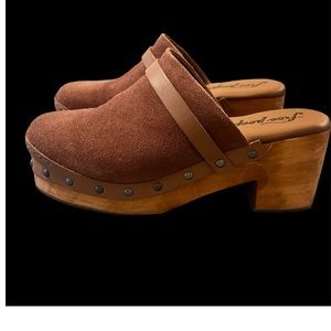 Free People Calabasas Clog - Cognac Suede